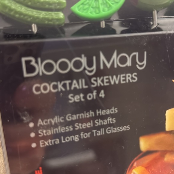 BLOODY MARY COCKTAIL SKEWERS set of 4, NIB. - Picture 4 of 7